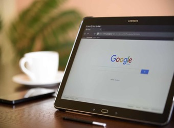 Comment supprimer un avis négatif sur Google ?